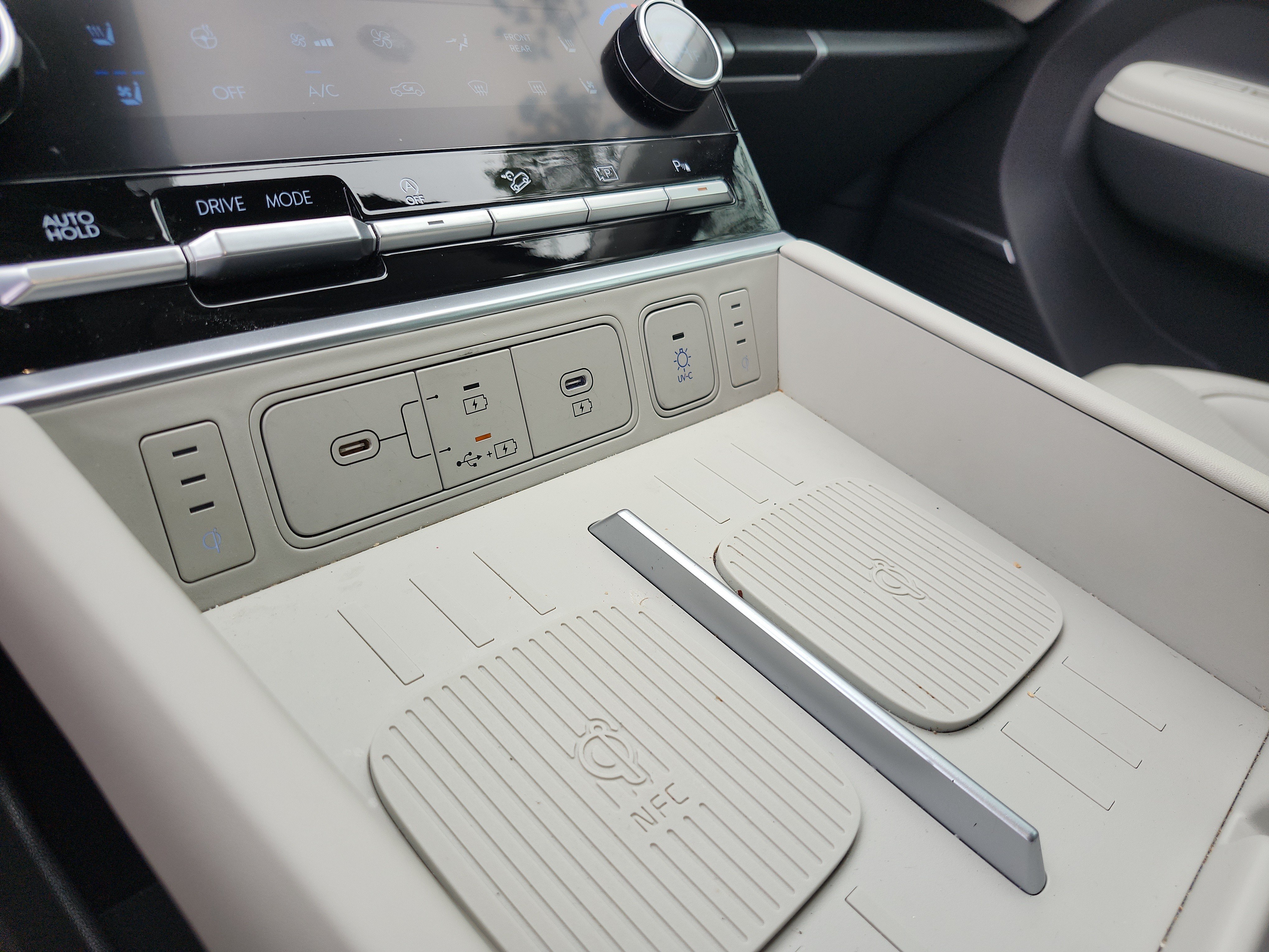 Certified 2024 Hyundai Santa Fe Calligraphy FWD image 24