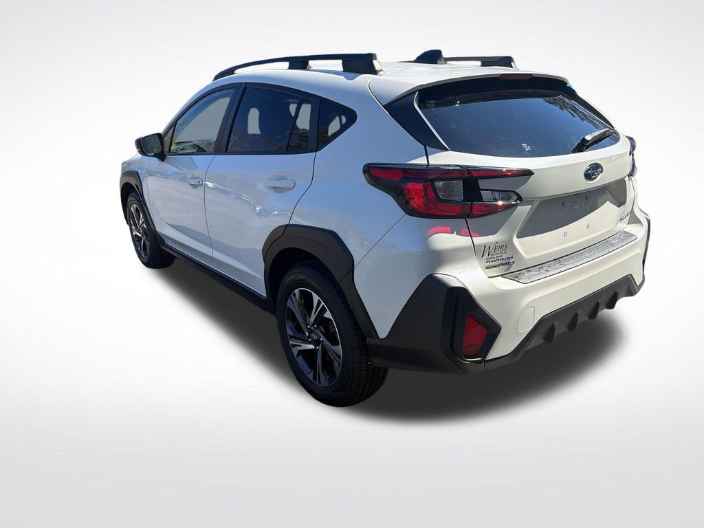 Used 2024 Subaru Crosstrek 2.0i Premium image 3