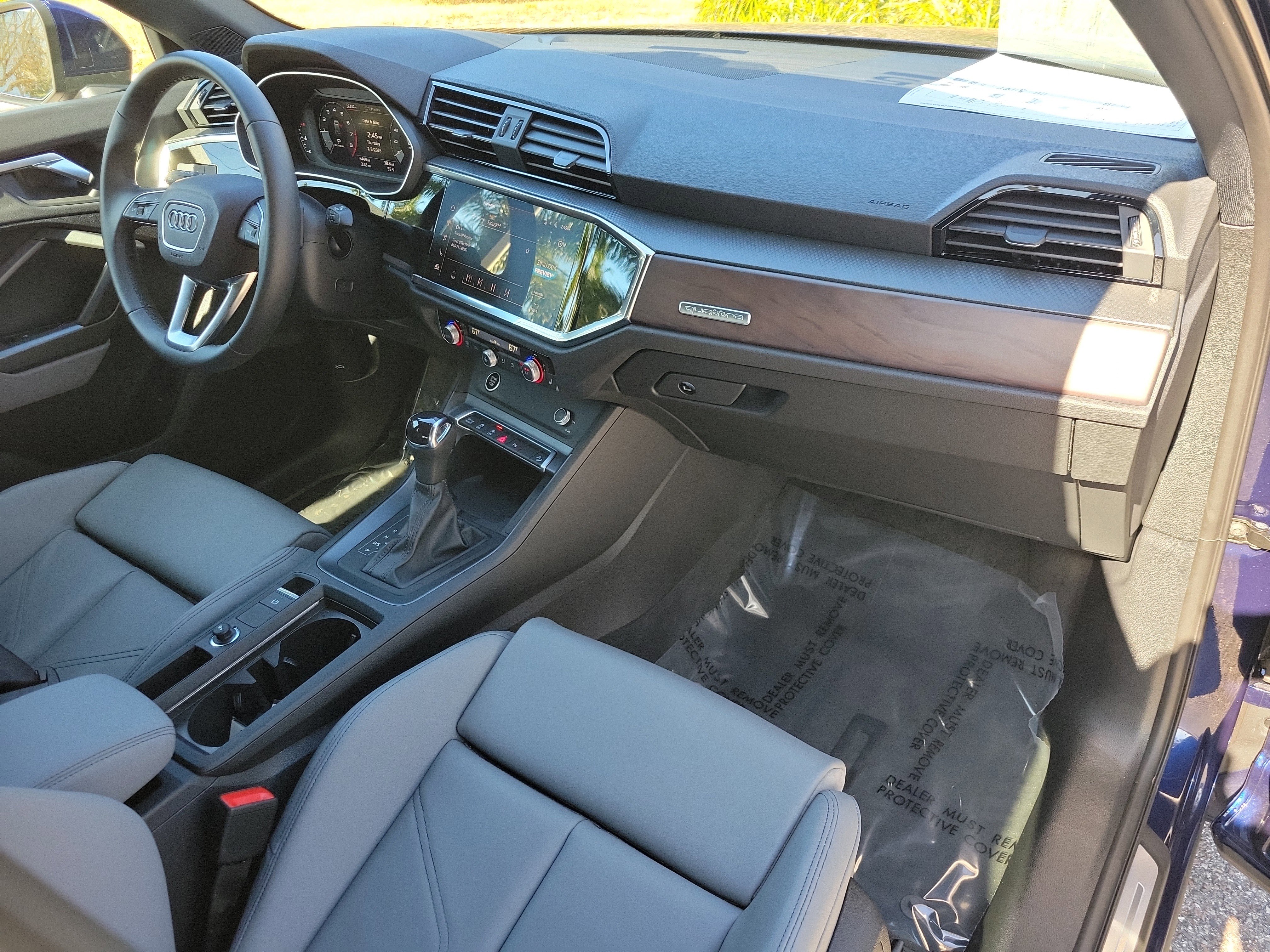 Certified 2025 Audi Q3 2.0T Premium w/ Convenience Package AWD/4WD image 11