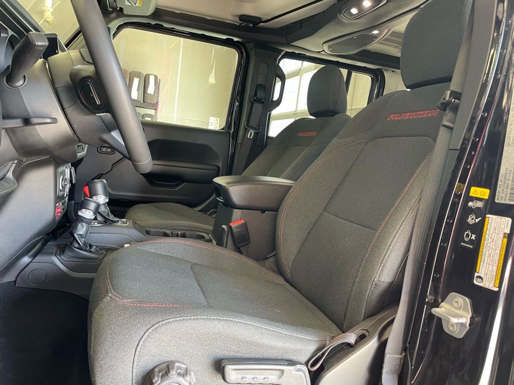 Used 2025 Jeep Wrangler Unlimited Rubicon image 10