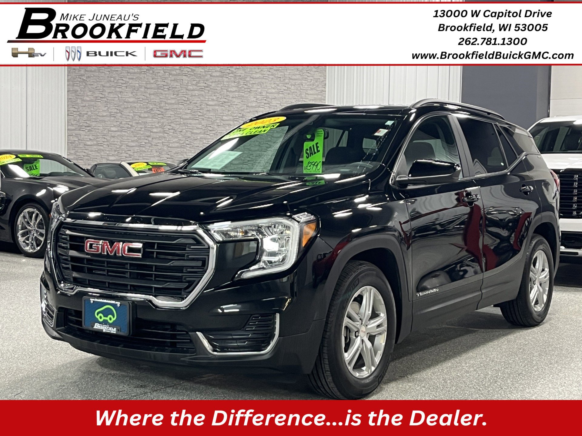 Certified 2023 GMC Terrain SLE w/ Driver Convenience Package image 1