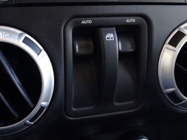 Used 2014 Jeep Wrangler Rubicon image 28