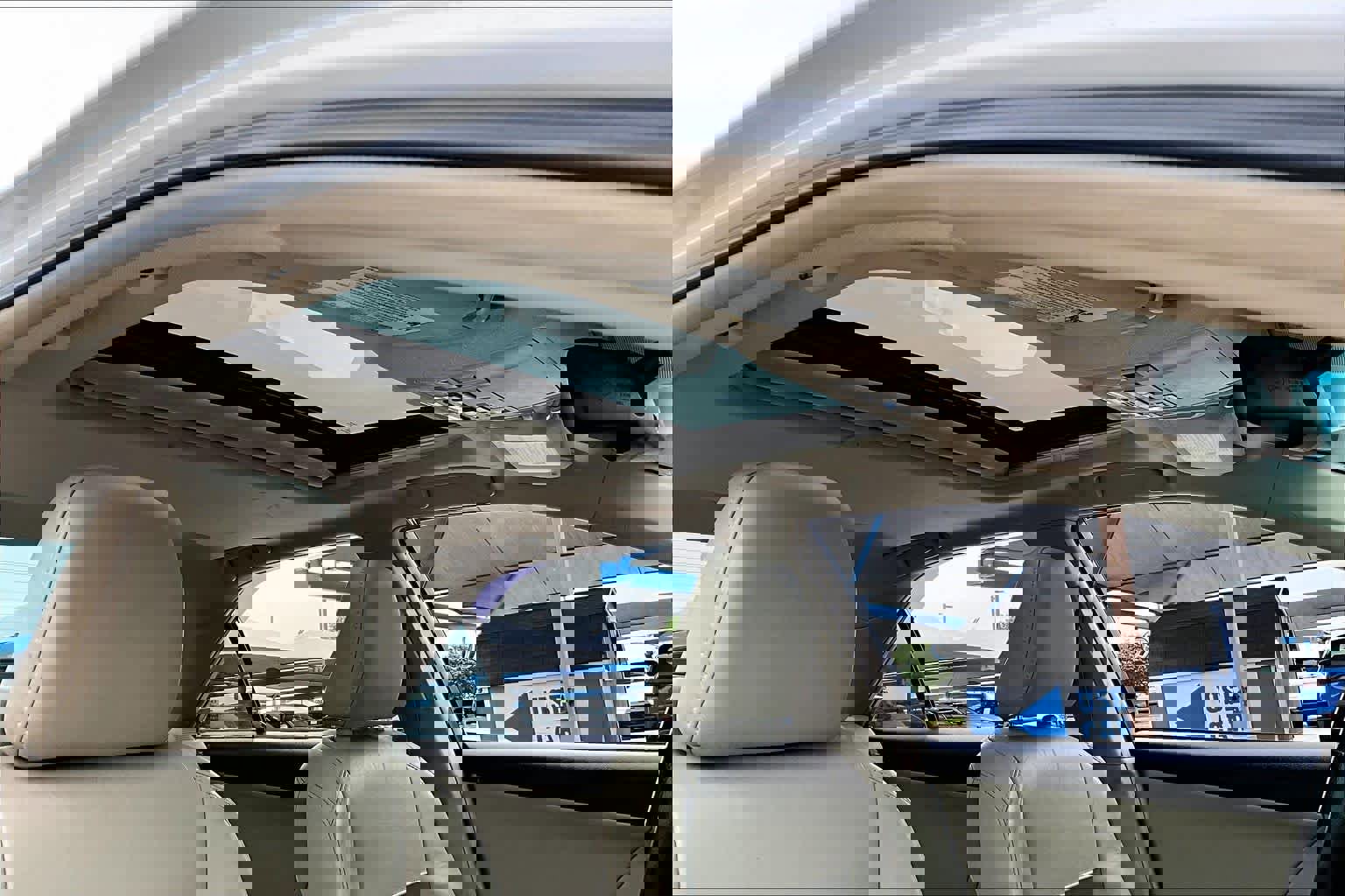 Used 2012 Toyota Camry XLE w/ Leather Pkg FWD image 14