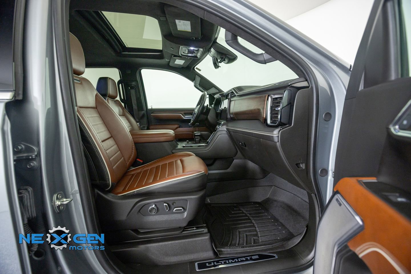 Used 2024 GMC Sierra 1500 Denali Ultimate AWD/4WD image 41