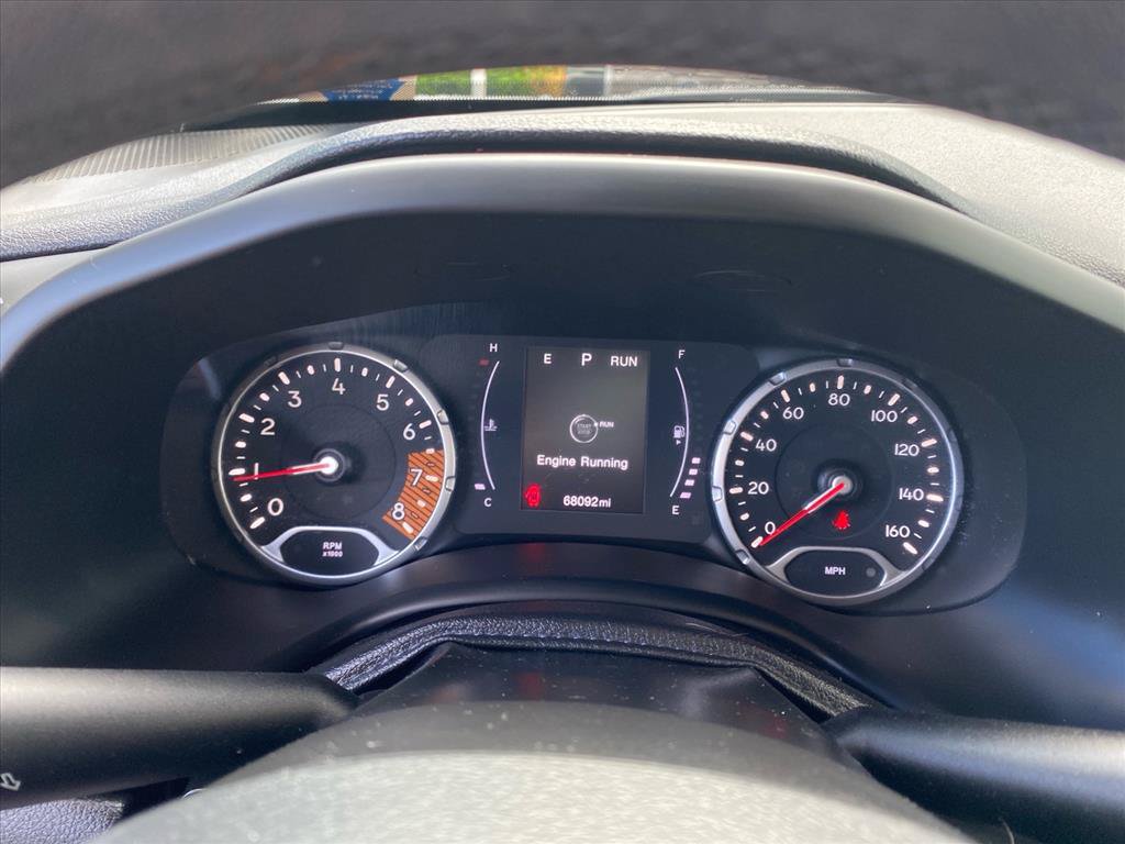 Used 2020 Jeep Renegade Latitude AWD/4WD image 18
