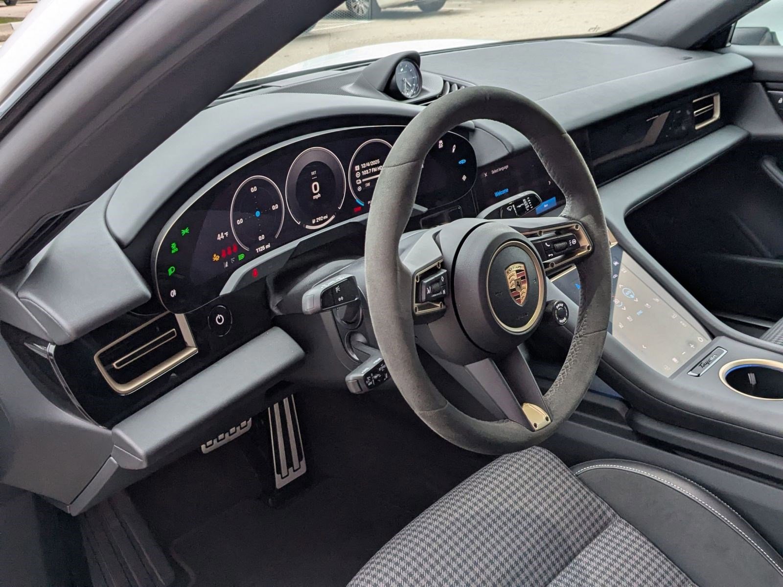 Used 2025 Porsche Taycan 4S image 6