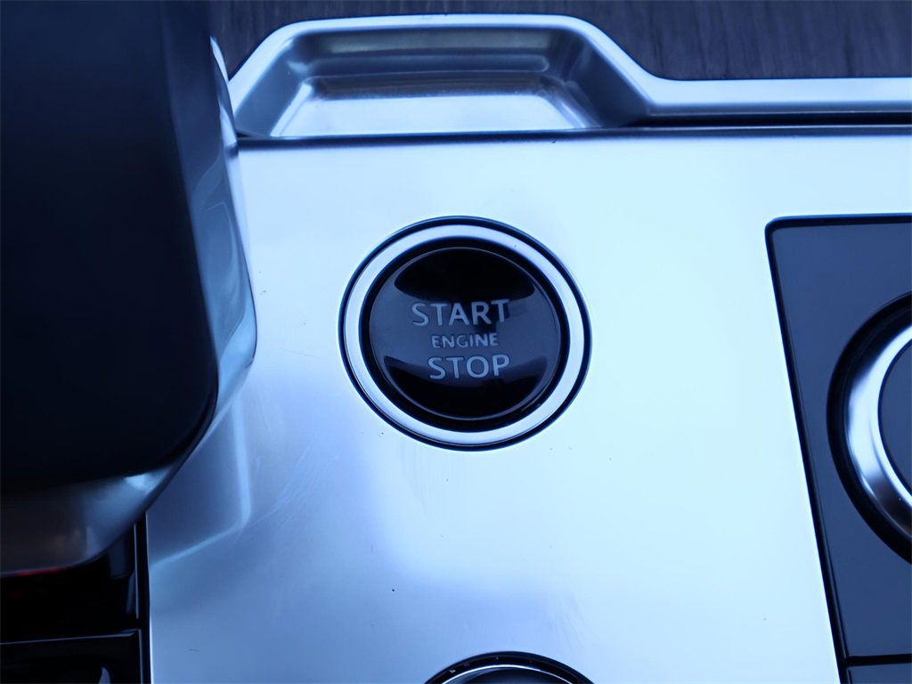 Used 2023 Land Rover Range Rover SE image 26