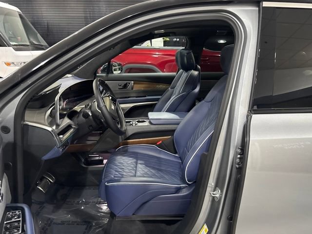 Certified 2026 Cadillac Vistiq Premium Luxury AWD/4WD image 13