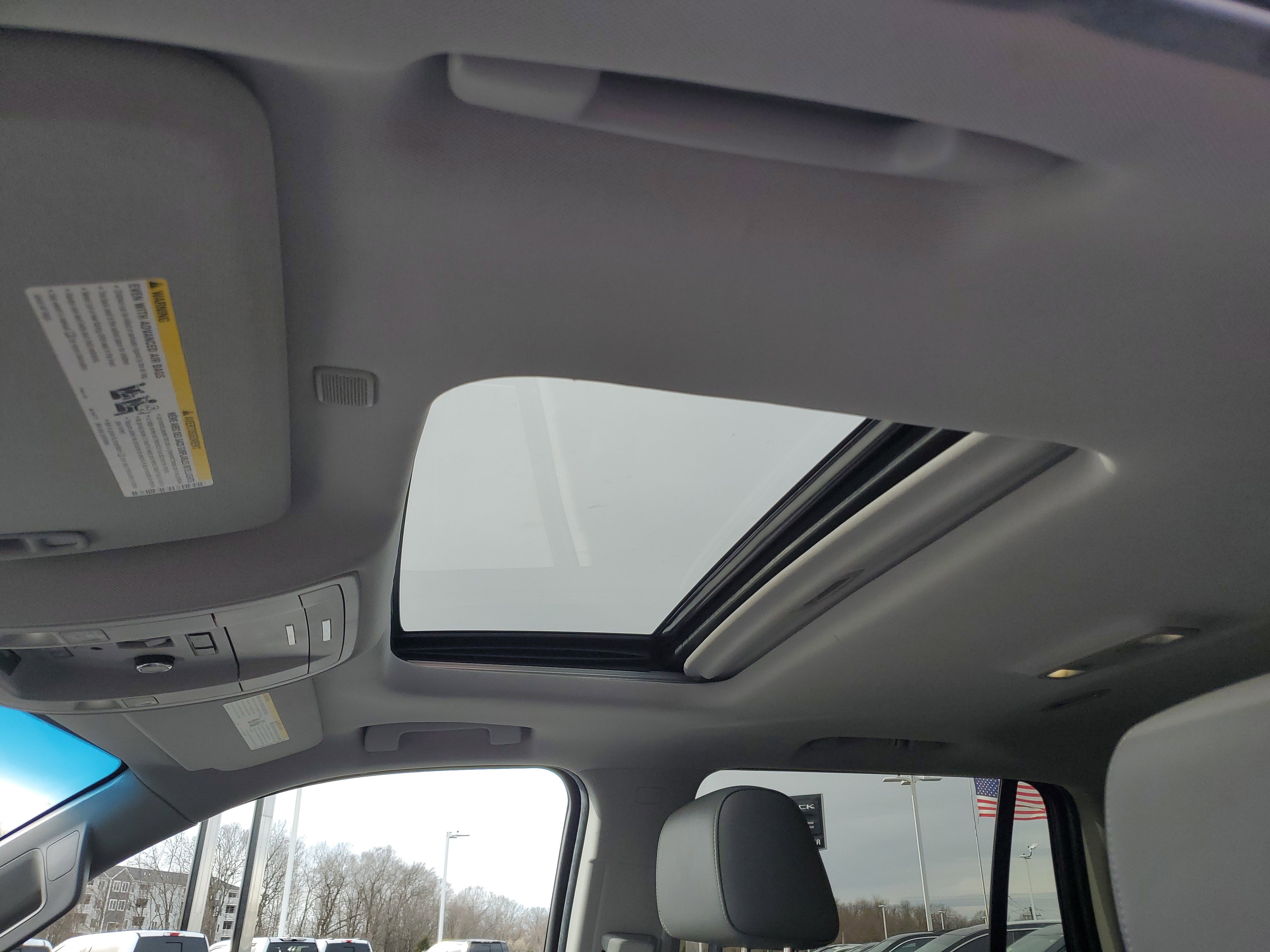 Used 2019 Chevrolet Tahoe LT w/ Luxury Package image 21