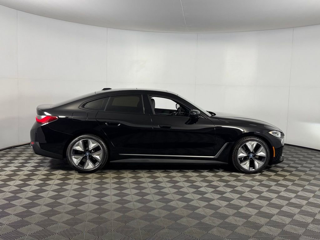 Used 2023 BMW i4 eDrive35 w/ Premium Package RWD image 5