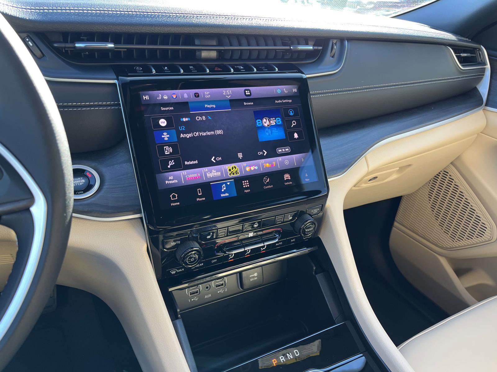 Used 2025 Jeep Grand Cherokee Limited image 30