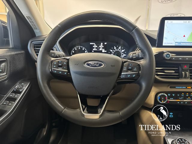 Used 2022 Ford Escape SE w/ SE Sport Appearance Package FWD image 18