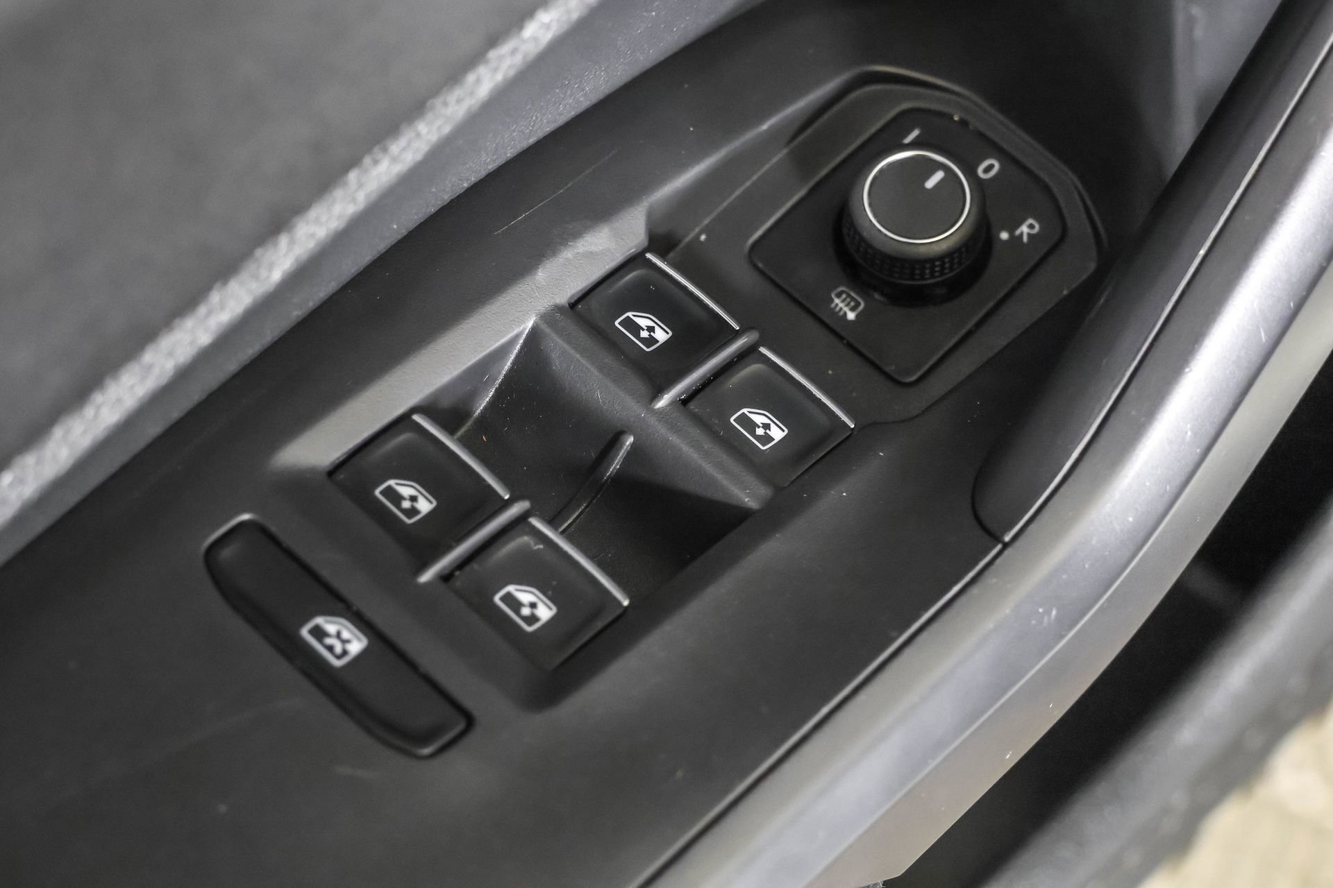 Used 2024 Volkswagen Jetta Sport image 33