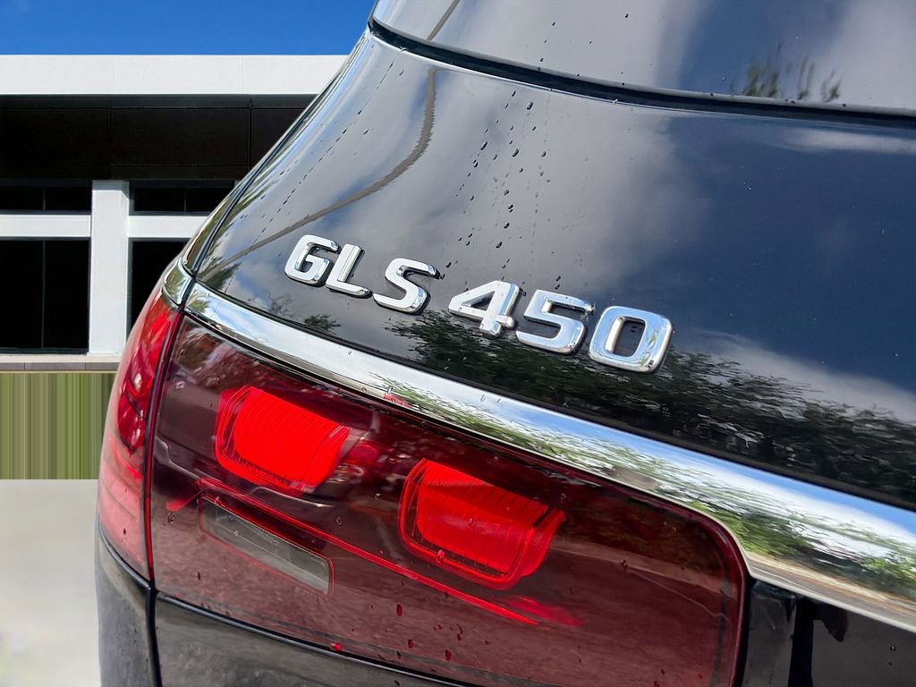 Used 2025 Mercedes-Benz GLS 450 4MATIC w/ Pinnacle Trim Package image 52
