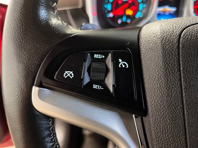 Used 2015 Chevrolet Camaro LT RWD image 17