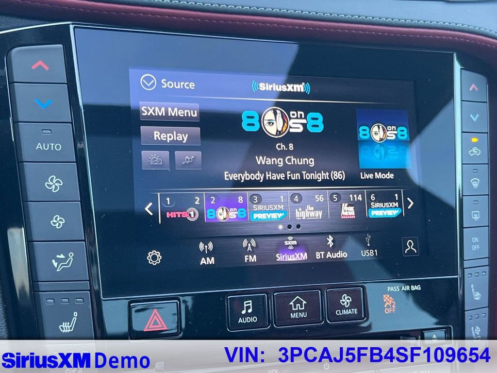 Used 2025 INFINITI QX50 Sport image 29