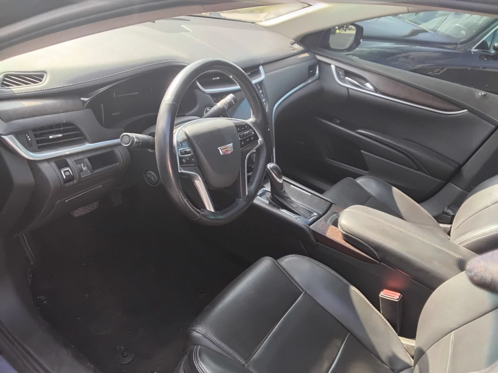 Used 2018 Cadillac XTS Luxury FWD image 5