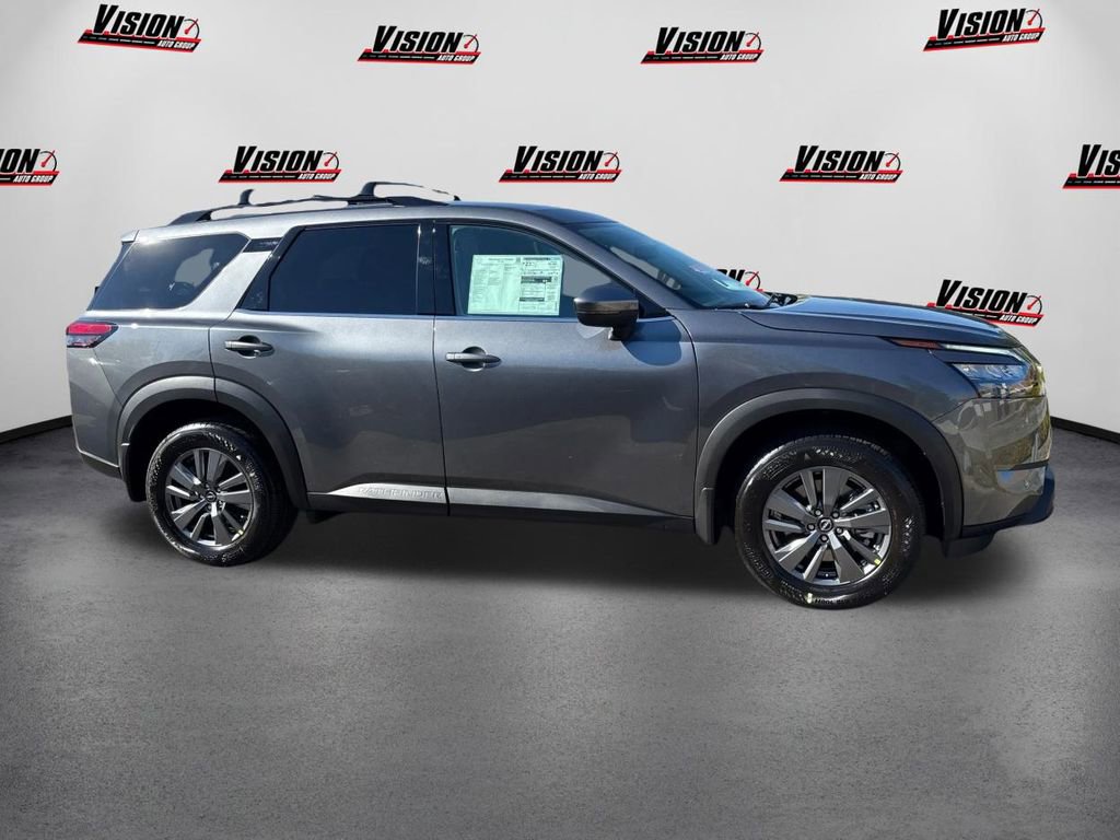 New 2025 Nissan Pathfinder SV image 4