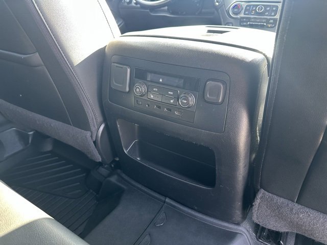 Certified 2020 Chevrolet Suburban Premier w/ Premier 6.2L Value Package image 20