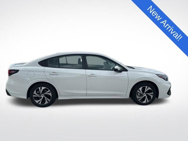 Used 2025 Subaru Legacy Premium image 8