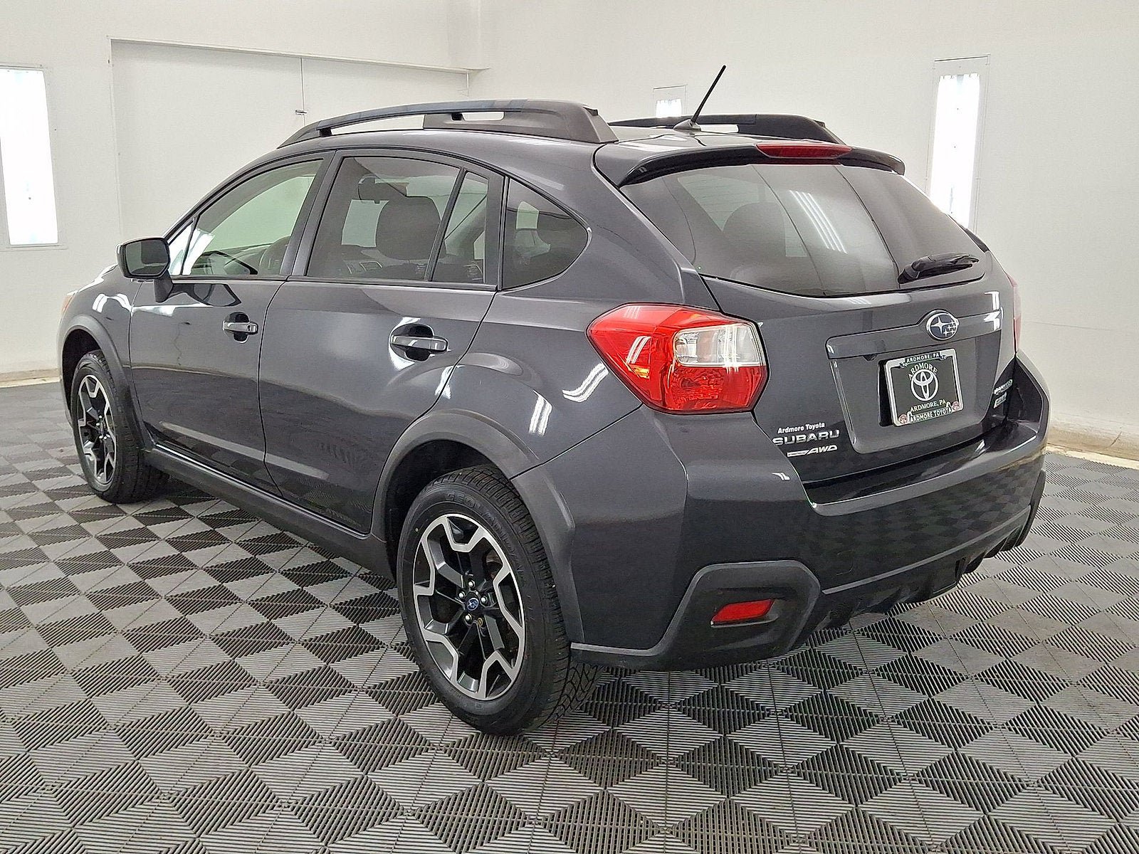 Used 2016 Subaru Crosstrek 2.0i Premium w/ Moonroof Package AWD/4WD image 13
