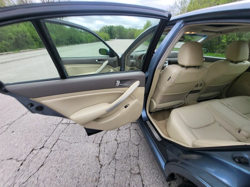 Used 2006 INFINITI G35 x Sedan w/ (P03) Premium Pkg C AWD/4WD image 25