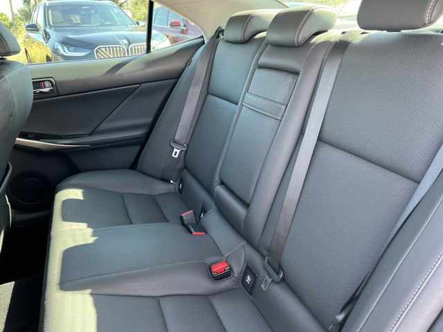 Used 2016 Lexus IS 300 AWD image 15