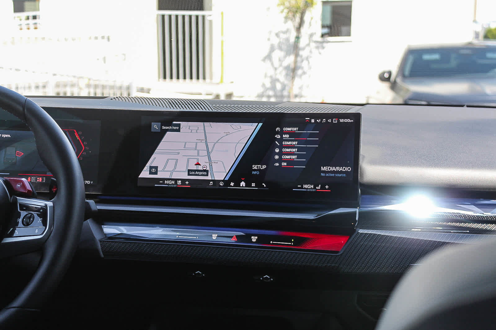 Used 2025 BMW M5 w/ Carbon Package image 13