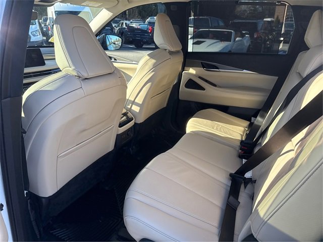 Used 2023 INFINITI QX60 Luxe image 10