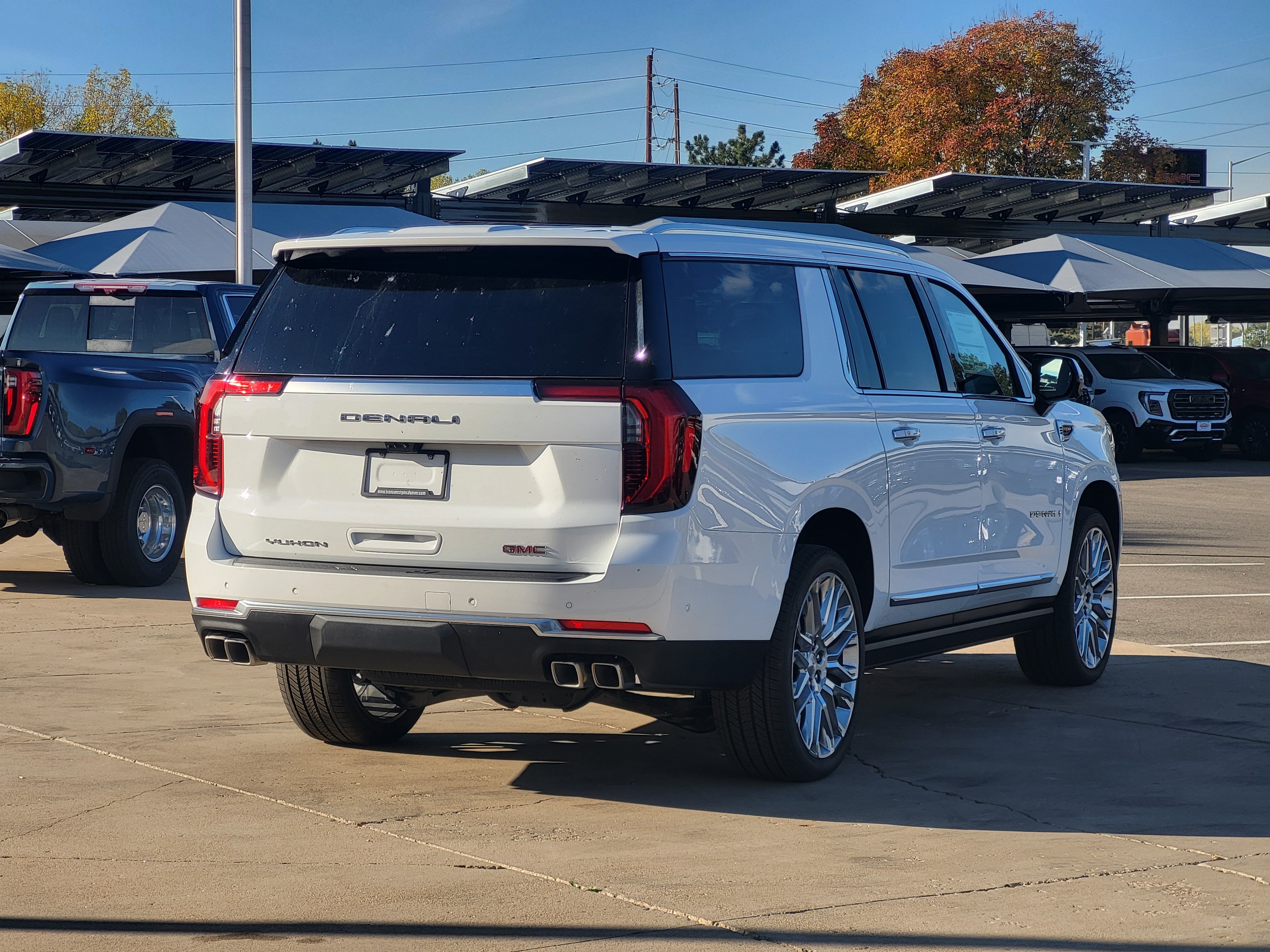 New 2027 GMC Yukon XL Denali w/ Denali Reserve Package AWD/4WD image 5