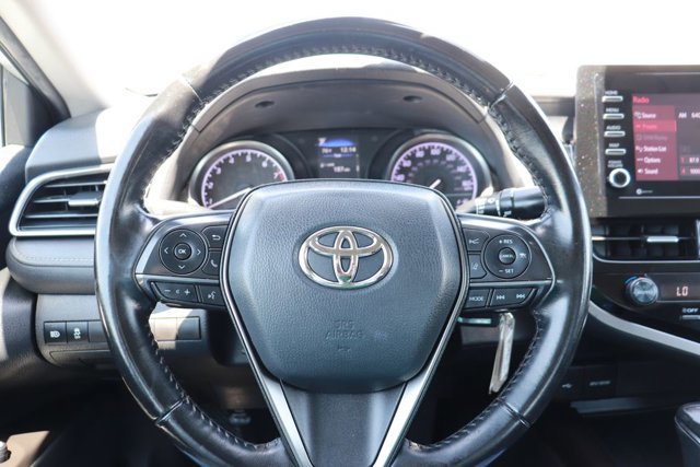 Used 2021 Toyota Camry SE w/ Carpet Mat Package (TMS) FWD image 17