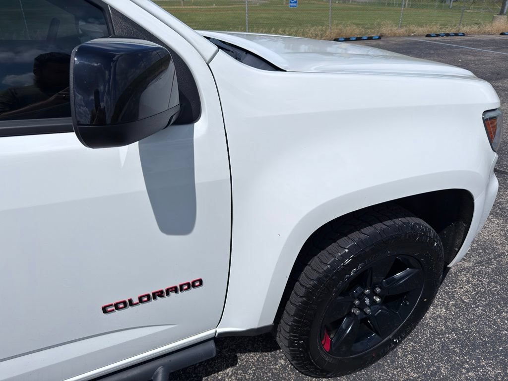 Used 2021 Chevrolet Colorado LT w/ Redline Special Edition AWD/4WD image 12