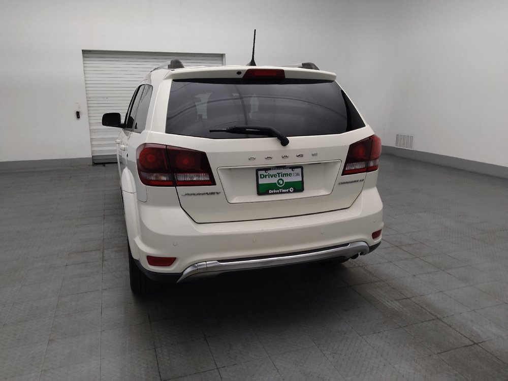 Used 2018 Dodge Journey Crossroad w/ Nav & Sun Group FWD image 6