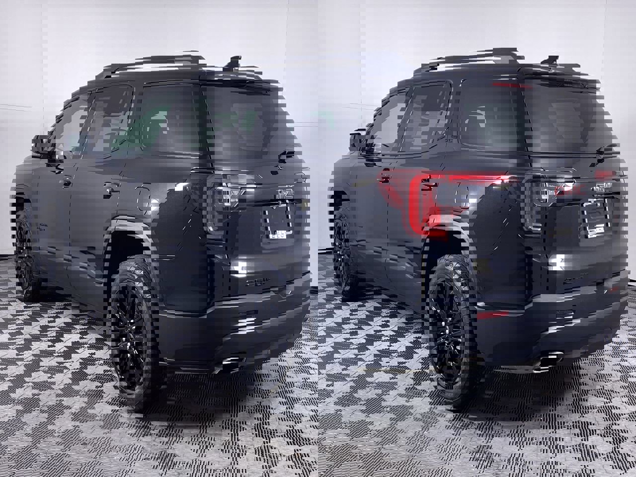 Certified 2023 GMC Acadia SLE w/ Driver Convenience Package FWD image 32