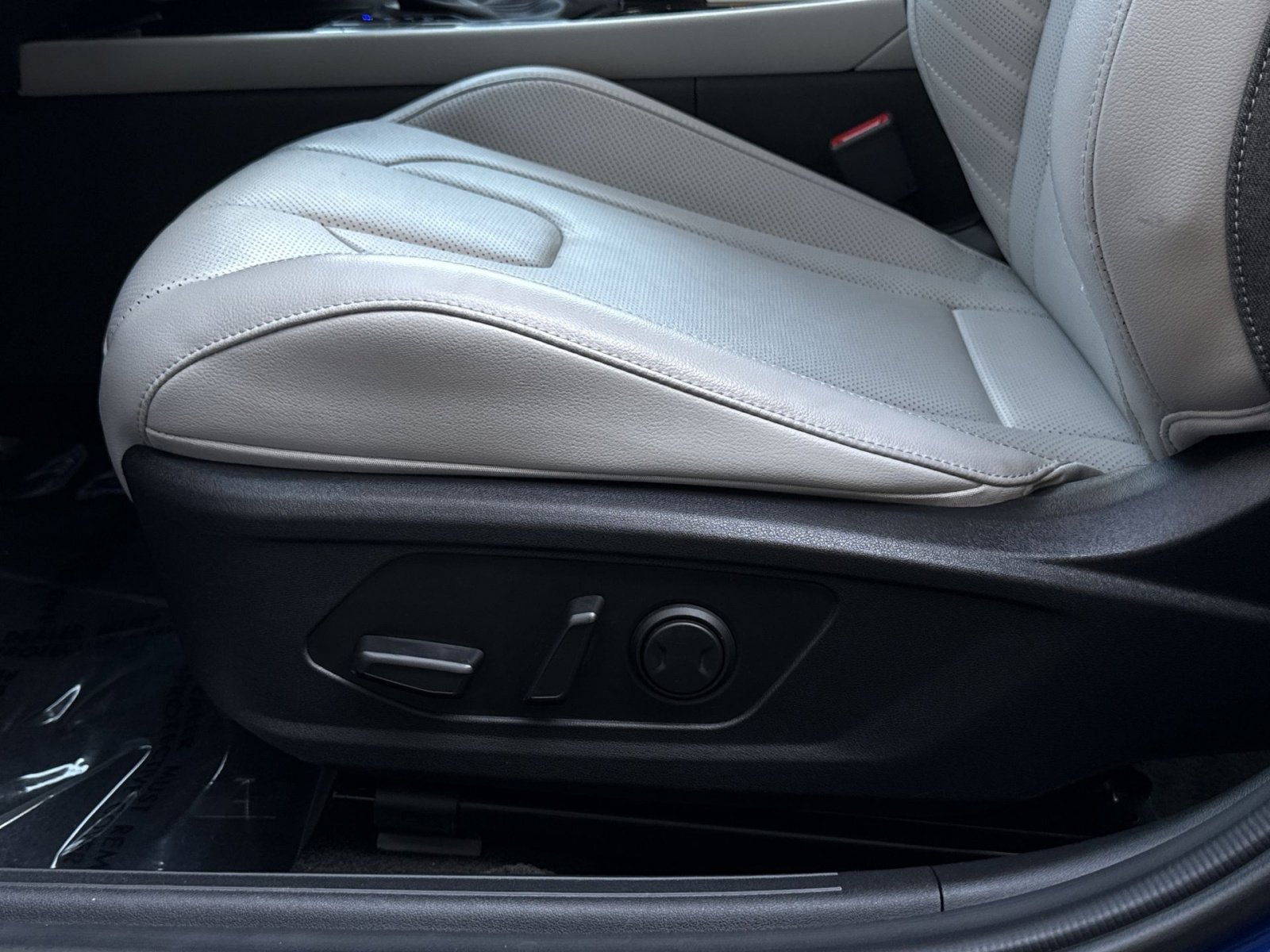 Certified 2024 Hyundai Elantra Limited image 14