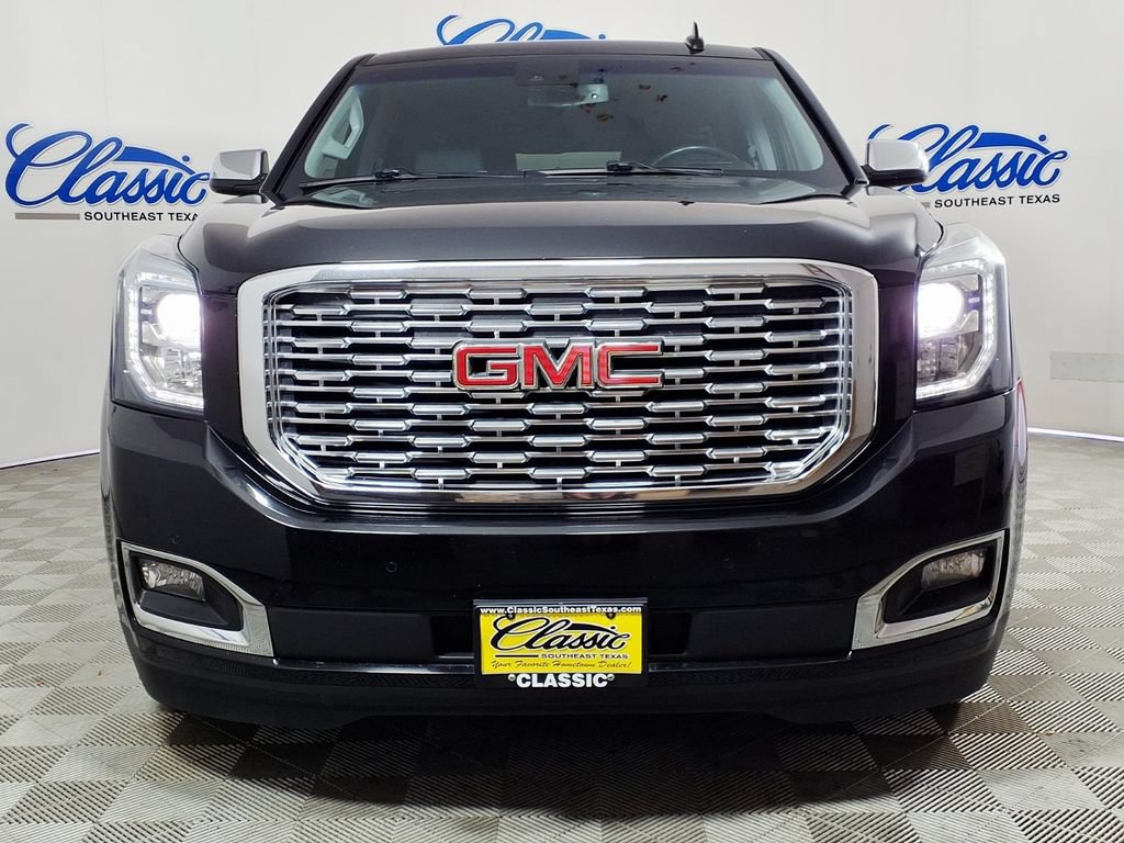 Used 2020 GMC Yukon XL Denali w/ Denali Ultimate Package RWD image 3