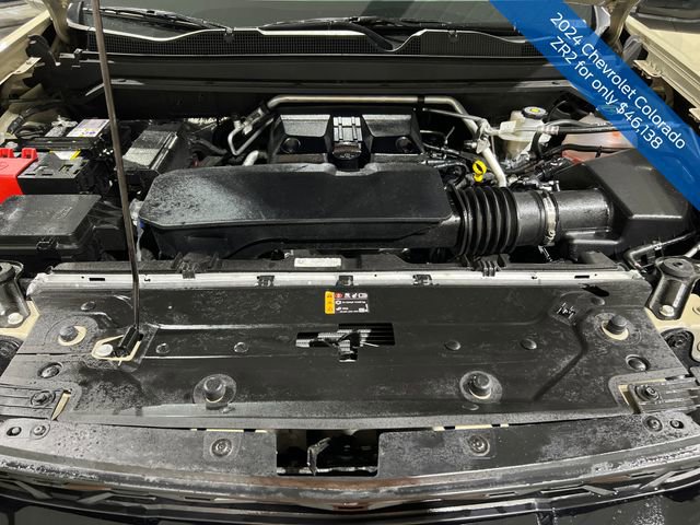 Used 2024 Chevrolet Colorado ZR2 w/ ZR2 Convenience Package III image 19