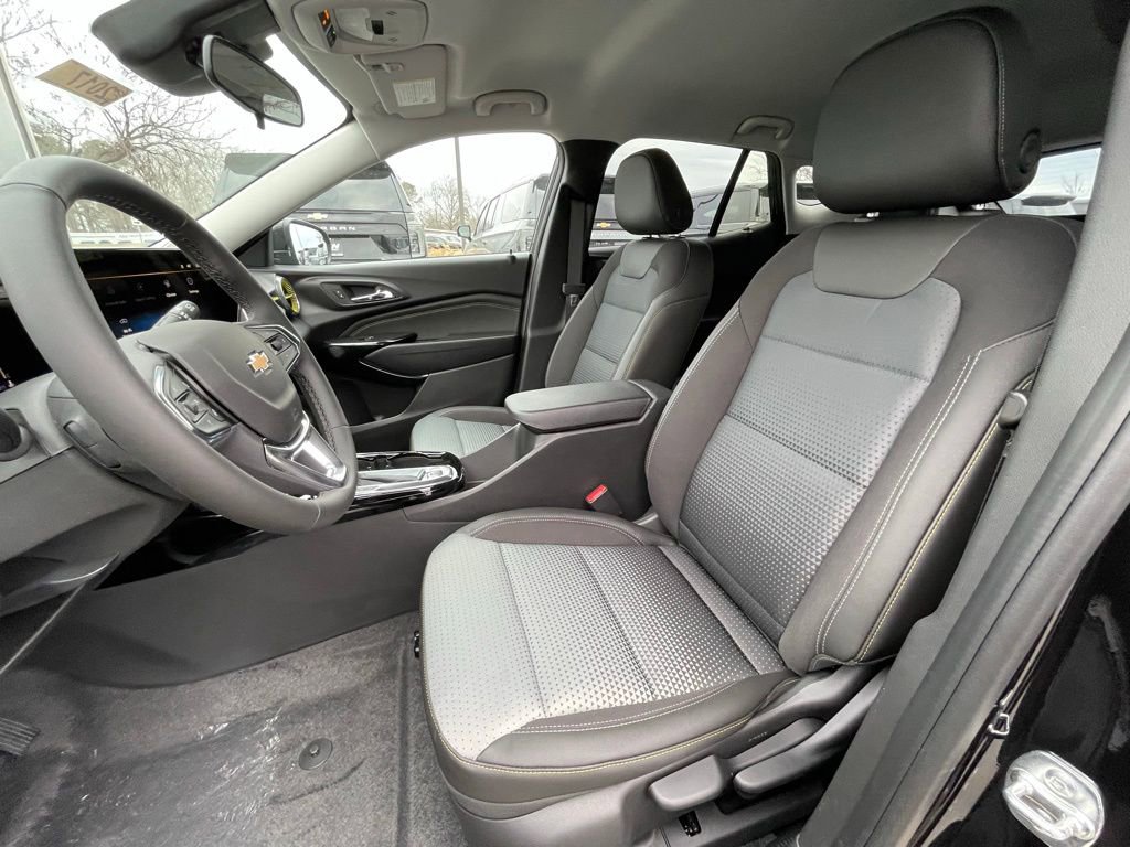 New 2026 Chevrolet Trax LT w/ Driver Confidence Package image 22