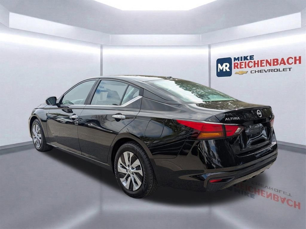Used 2023 Nissan Altima 2.5 SV image 6