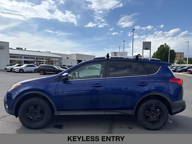 Used 2015 Toyota RAV4 LE AWD/4WD image 6