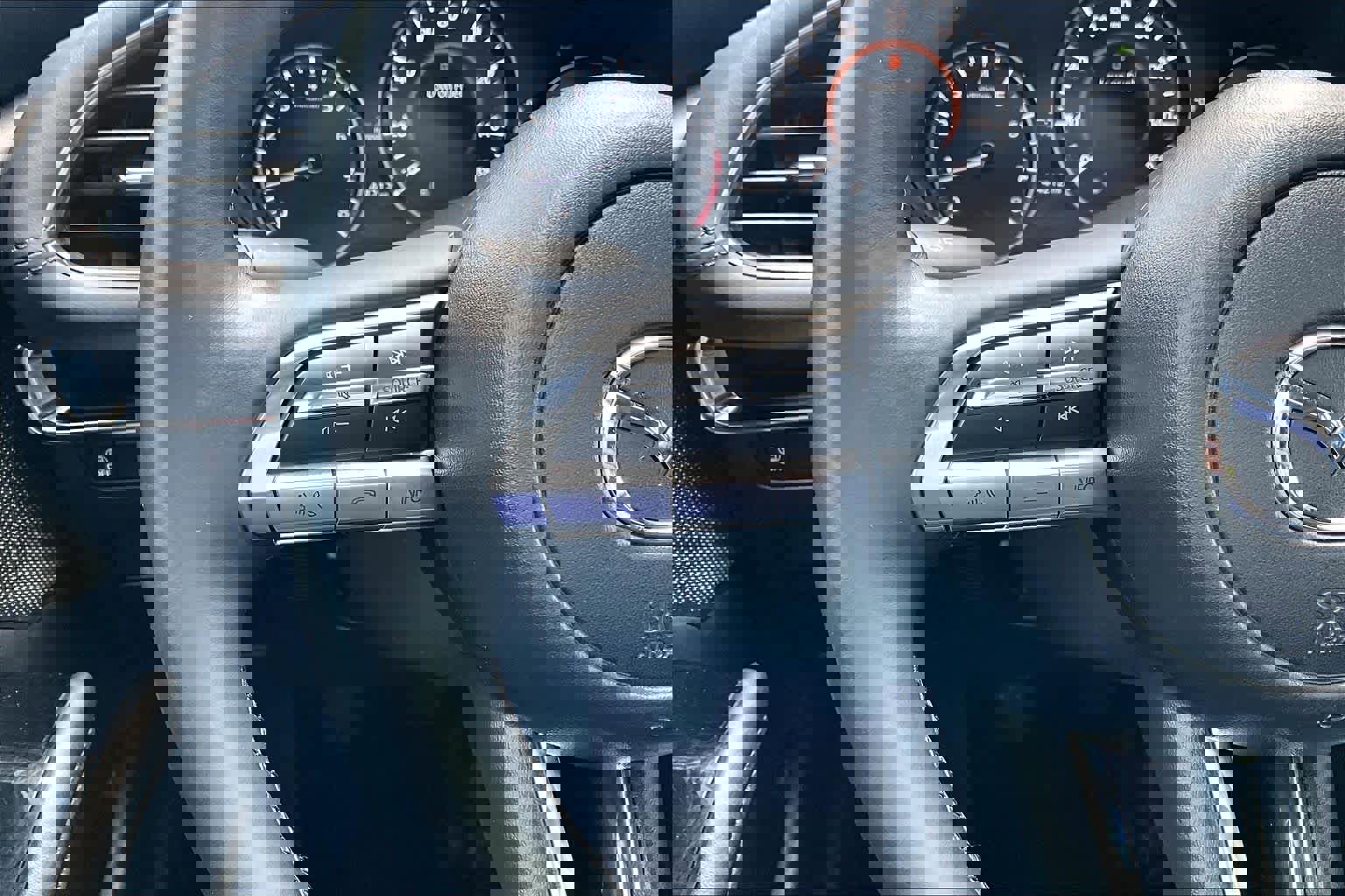 Used 2021 MAZDA MAZDA3 s image 24