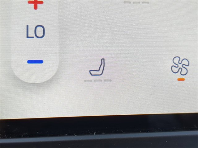 Used 2024 Ford Edge SEL image 26