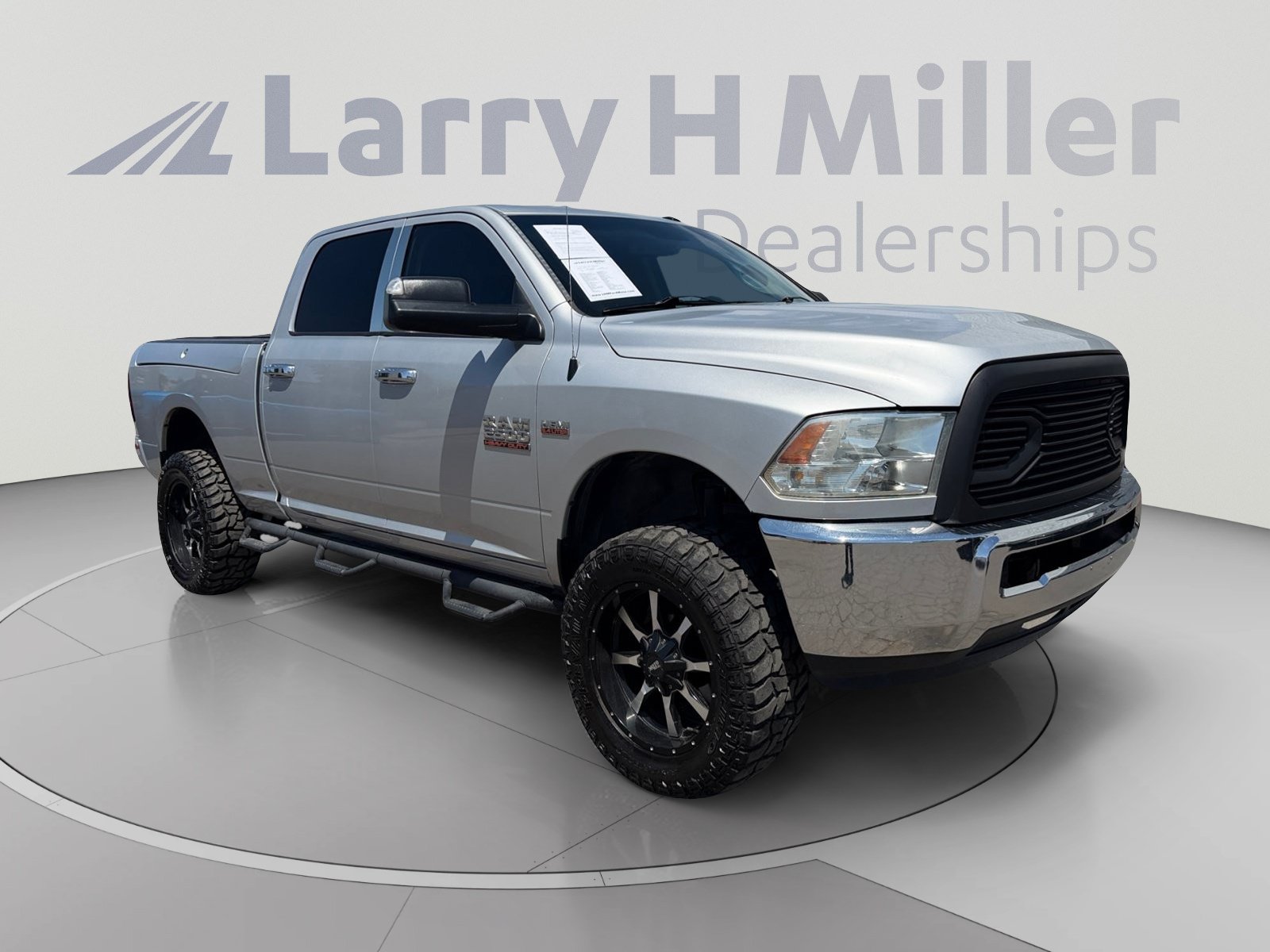 Used 2017 RAM 2500 Tradesman w/ Chrome Appearance Group AWD/4WD image 7