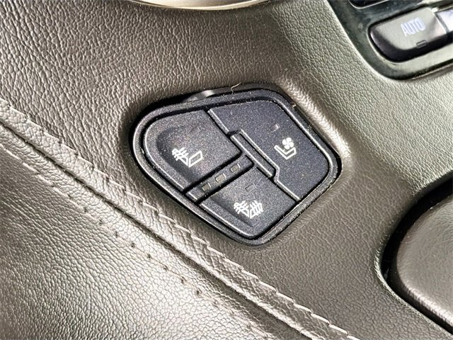 Used 2020 GMC Yukon XL Denali image 20