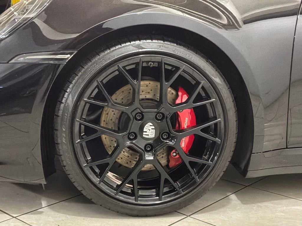 Used 2022 Porsche 911 Carrera 4S image 15