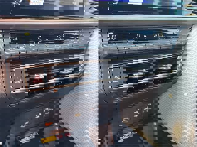 Used 2025 Toyota Camry SE image 22