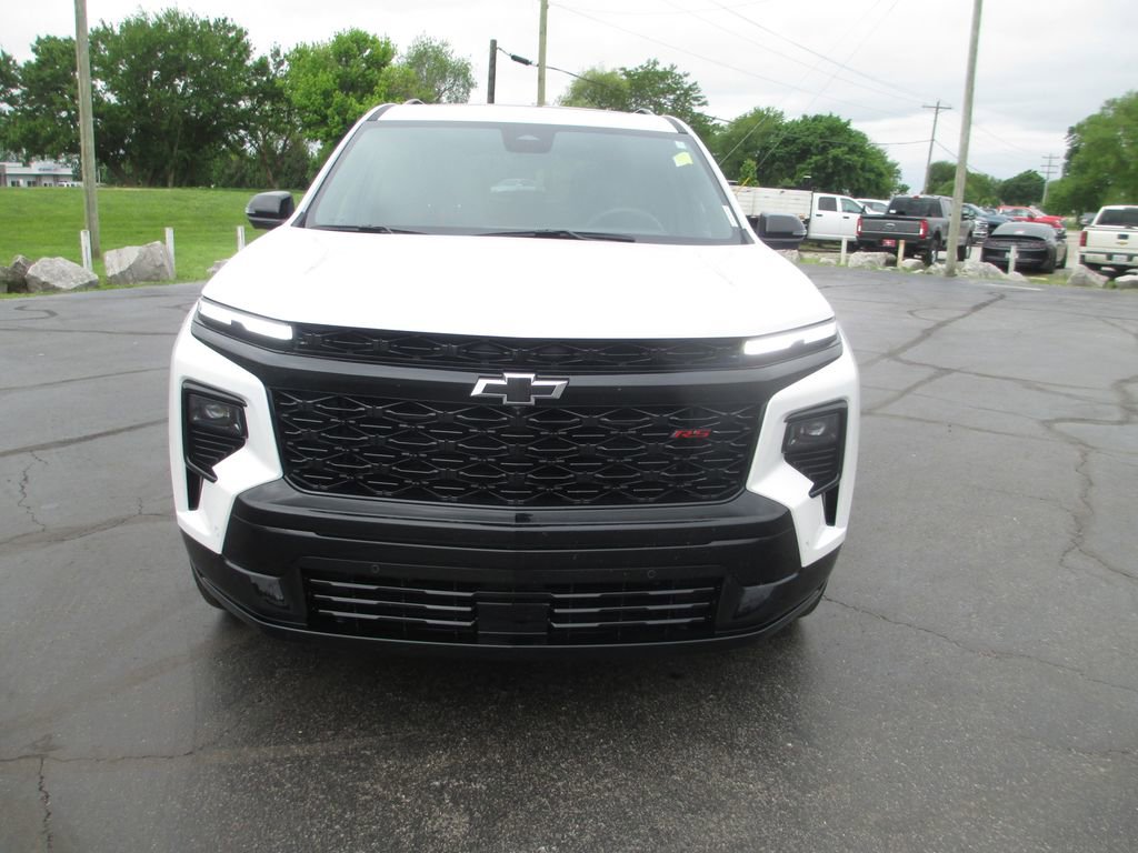 Used 2024 Chevrolet Traverse RS AWD/4WD image 13