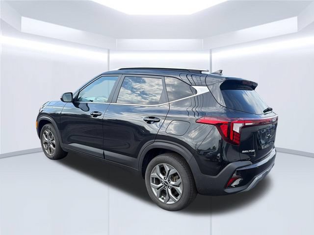 Used 2024 Kia Seltos S AWD/4WD image 3