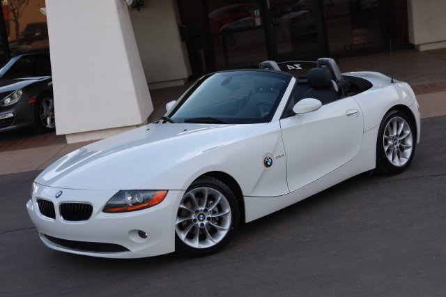 Used 2004 BMW Z4 2.5i RWD image 4
