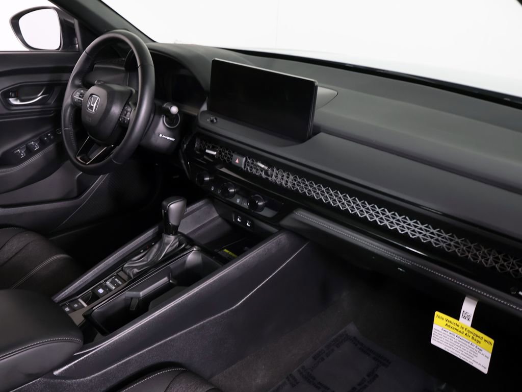 Certified 2025 Honda Accord Sport image 28